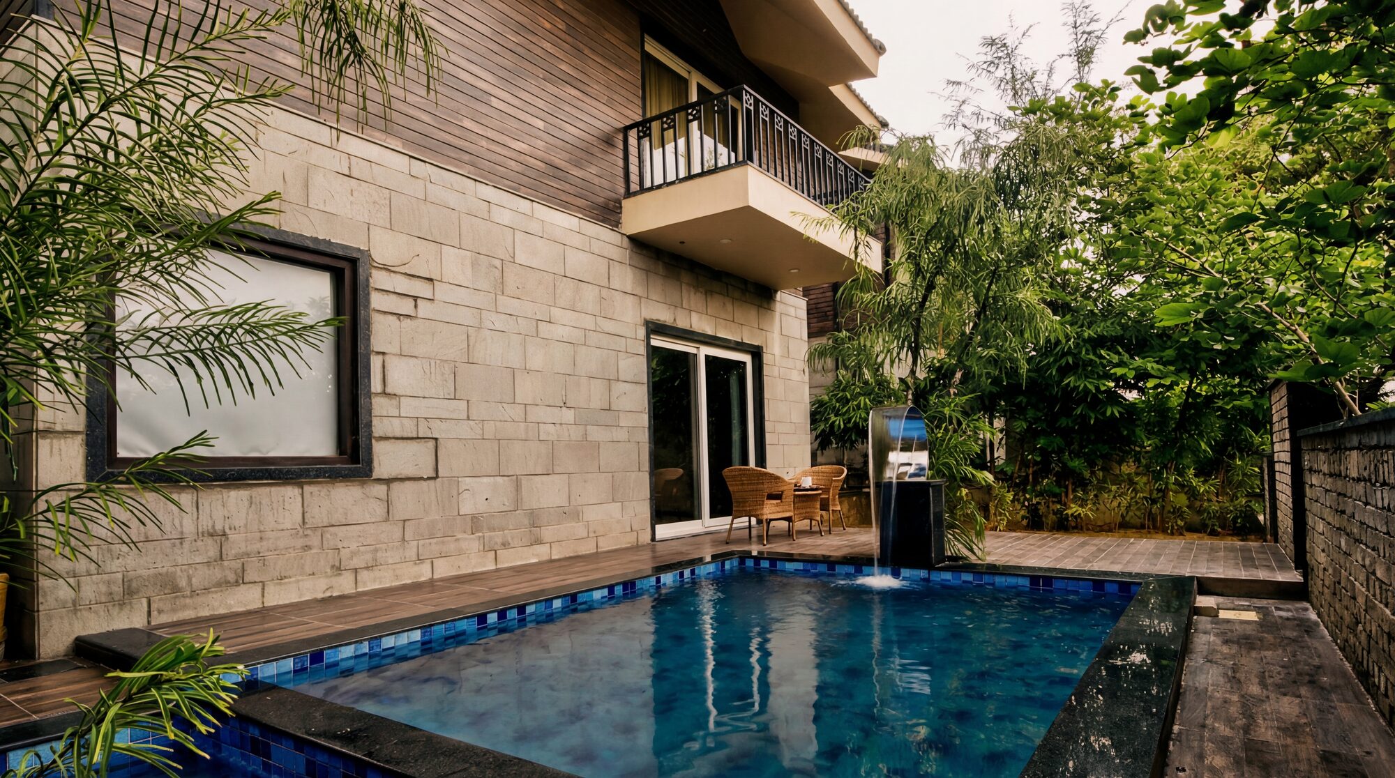 Cottage with Plunge Pool